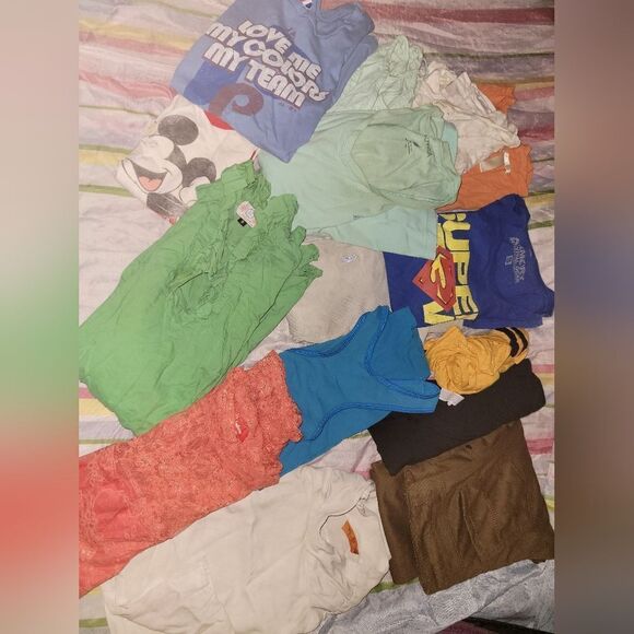 Random Tshirts bundle   - Picture 1 of 11